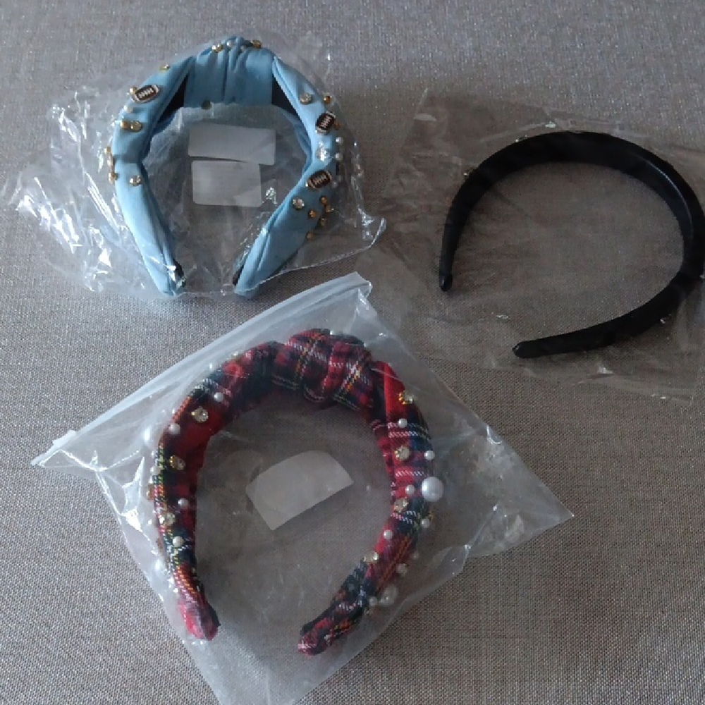 Blue, Black, and Red Hair Accessories Set with Padded Design